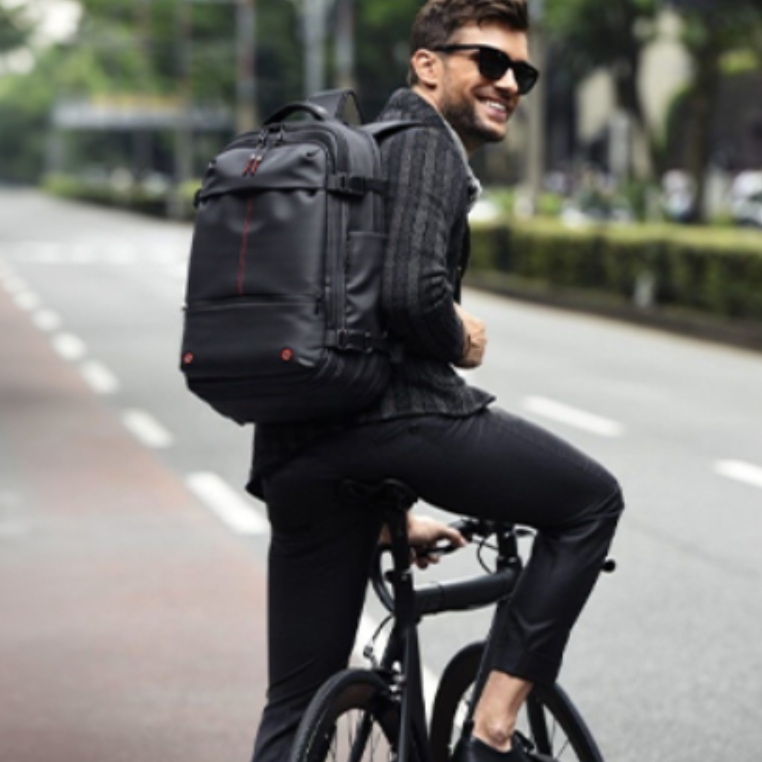 Compressio™ - Multifunction Vacuum Compression Backpack